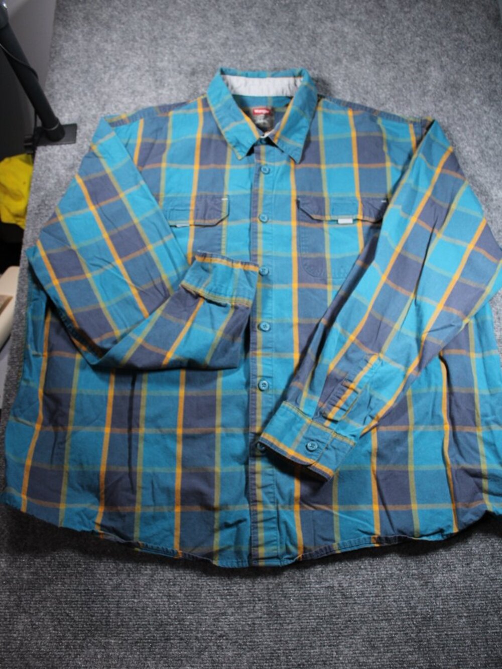 Wrangler Outdoor Long Sleeve Plaid Button Down Flannel Shirt Men's 2XL READ!!